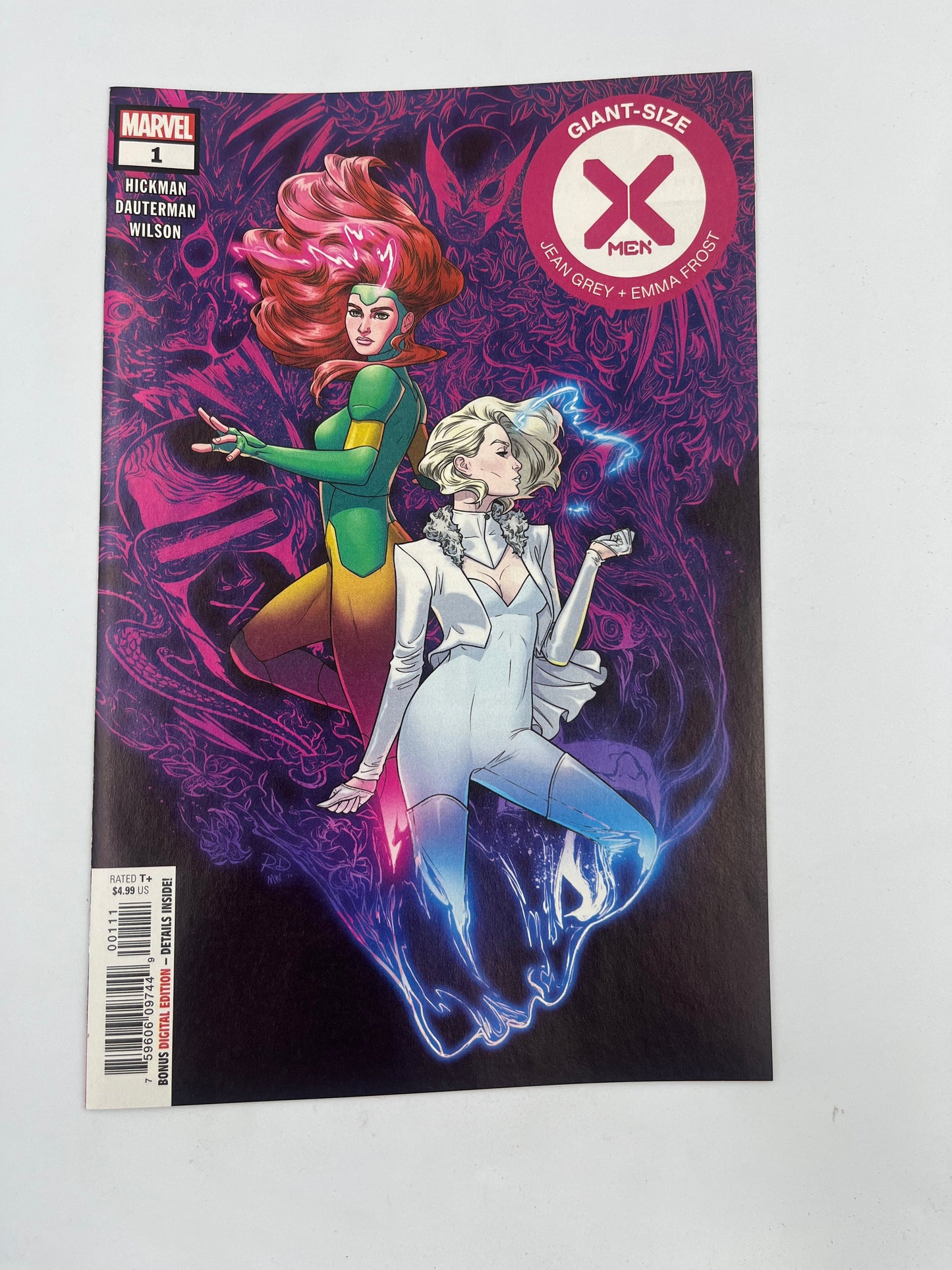Giant size X-Men Jean grey and emma frost #1