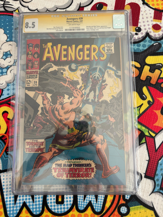 Avengers #39 Signed Stan lee CGC 8.5
